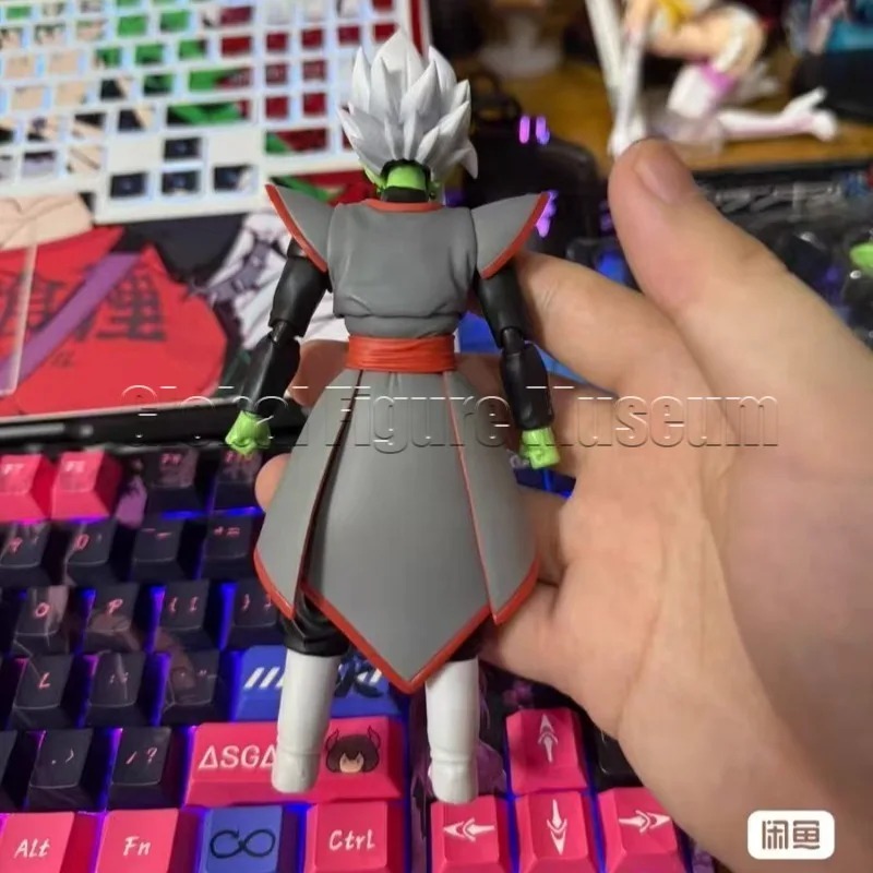 Bandai Tamashii Nations S.H.Figuarts - متوفر في المخزون: مجسم شخصية سوبر