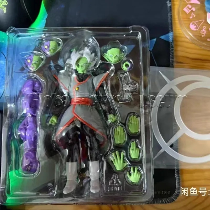 متوفر في المخزون: مجسم شخصية س - مراجعة Bandai Tamashii Nations S.H.Figuarts وسعره